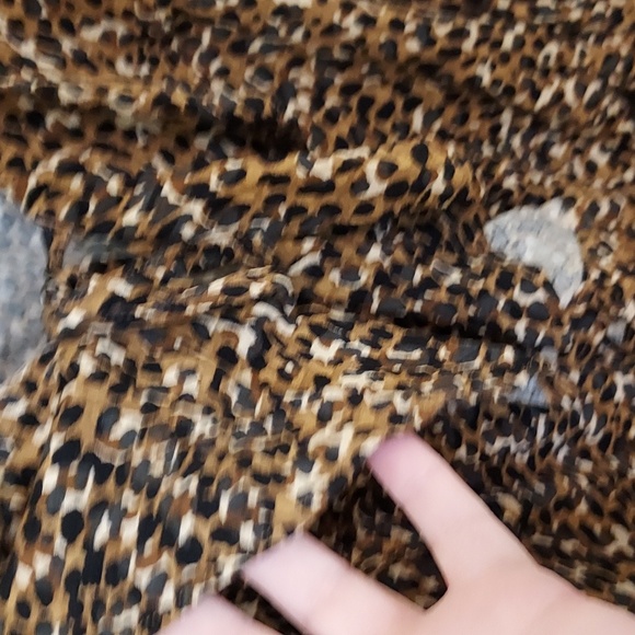 Peplum Blouse w/ Black/Brown Leopard Print -Plunge Front w/ Ruffle Accent S L - Picture 3 of 11